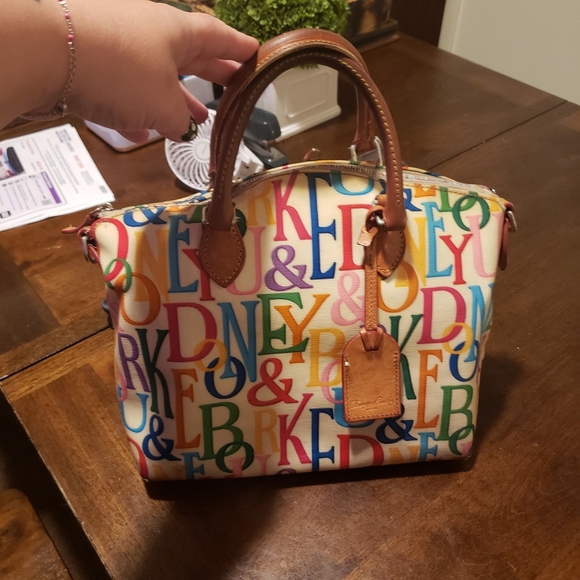 Authentic Gucci Dooney Bourke and Louis Vuitton bags - Picture 2 of 3